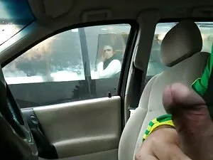 O enteado brinca com ...